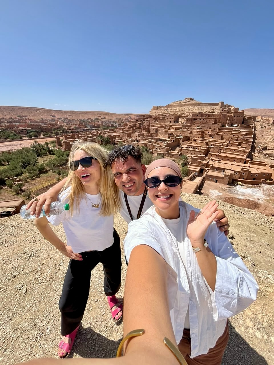 Group selfie with guide at Aït Benhaddou